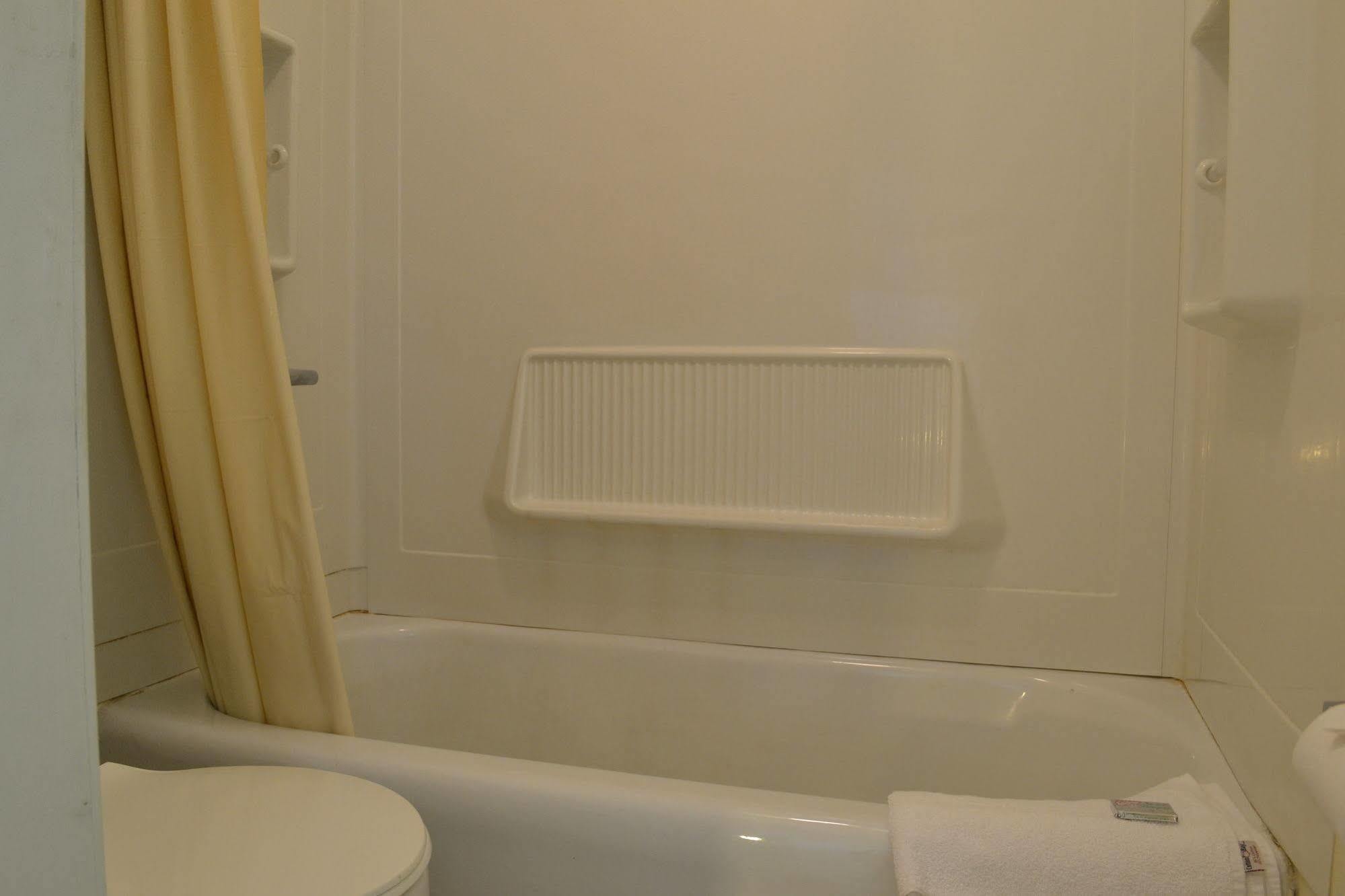 Budget Inn Christiansburg Εξωτερικό φωτογραφία