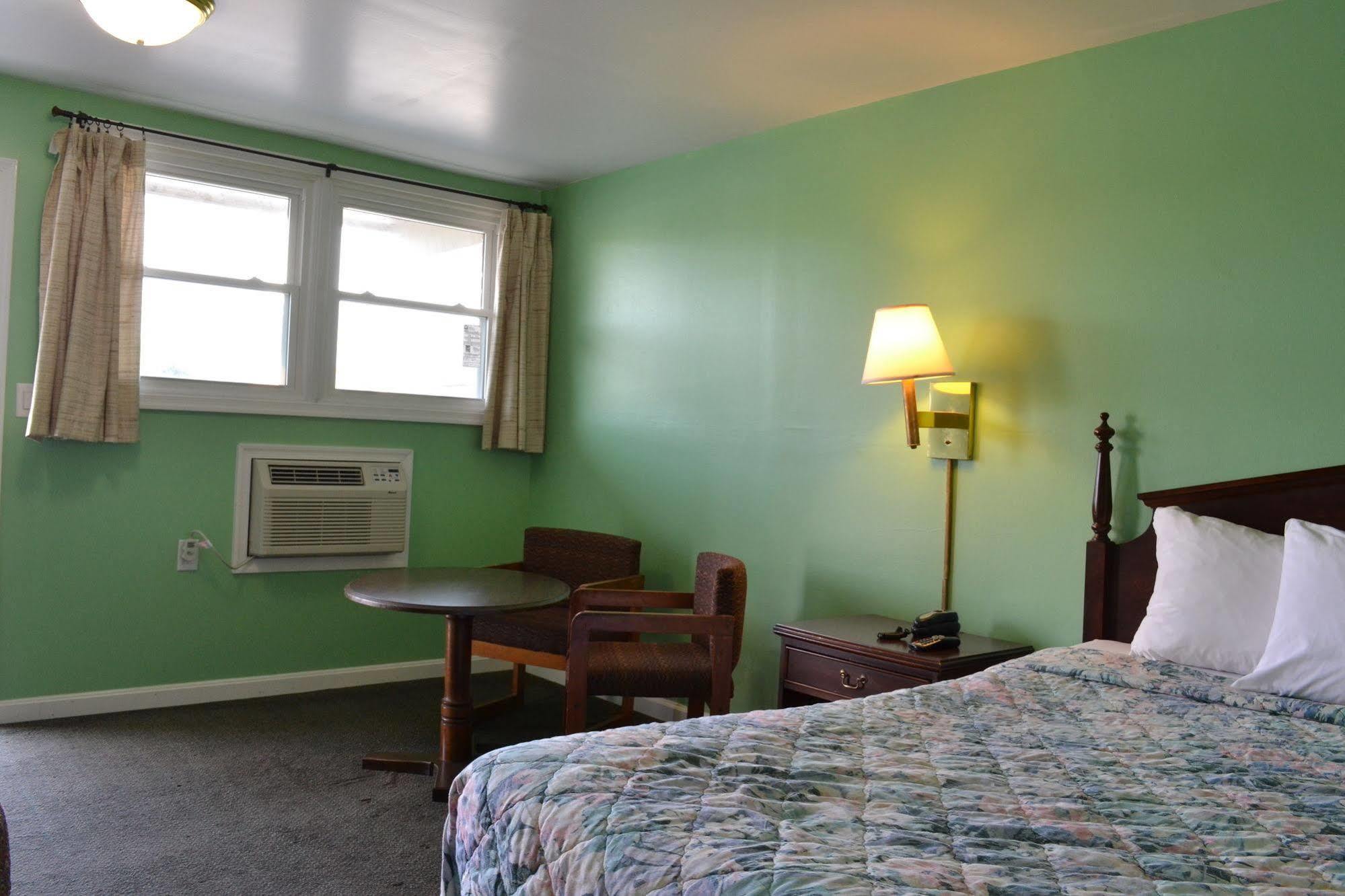 Budget Inn Christiansburg Εξωτερικό φωτογραφία