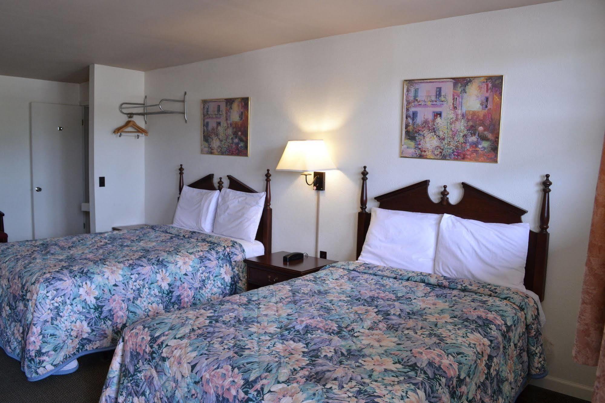 Budget Inn Christiansburg Εξωτερικό φωτογραφία
