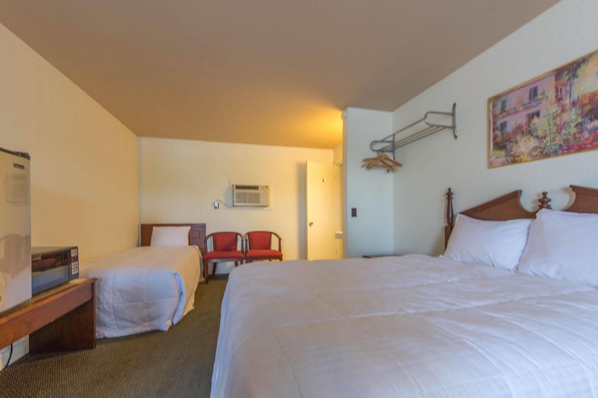 Budget Inn Christiansburg Εξωτερικό φωτογραφία