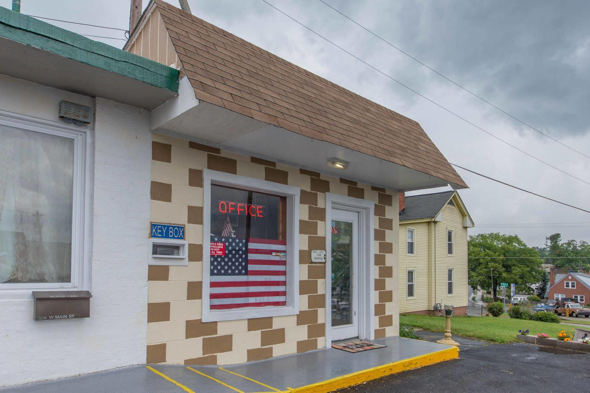 Budget Inn Christiansburg Εξωτερικό φωτογραφία