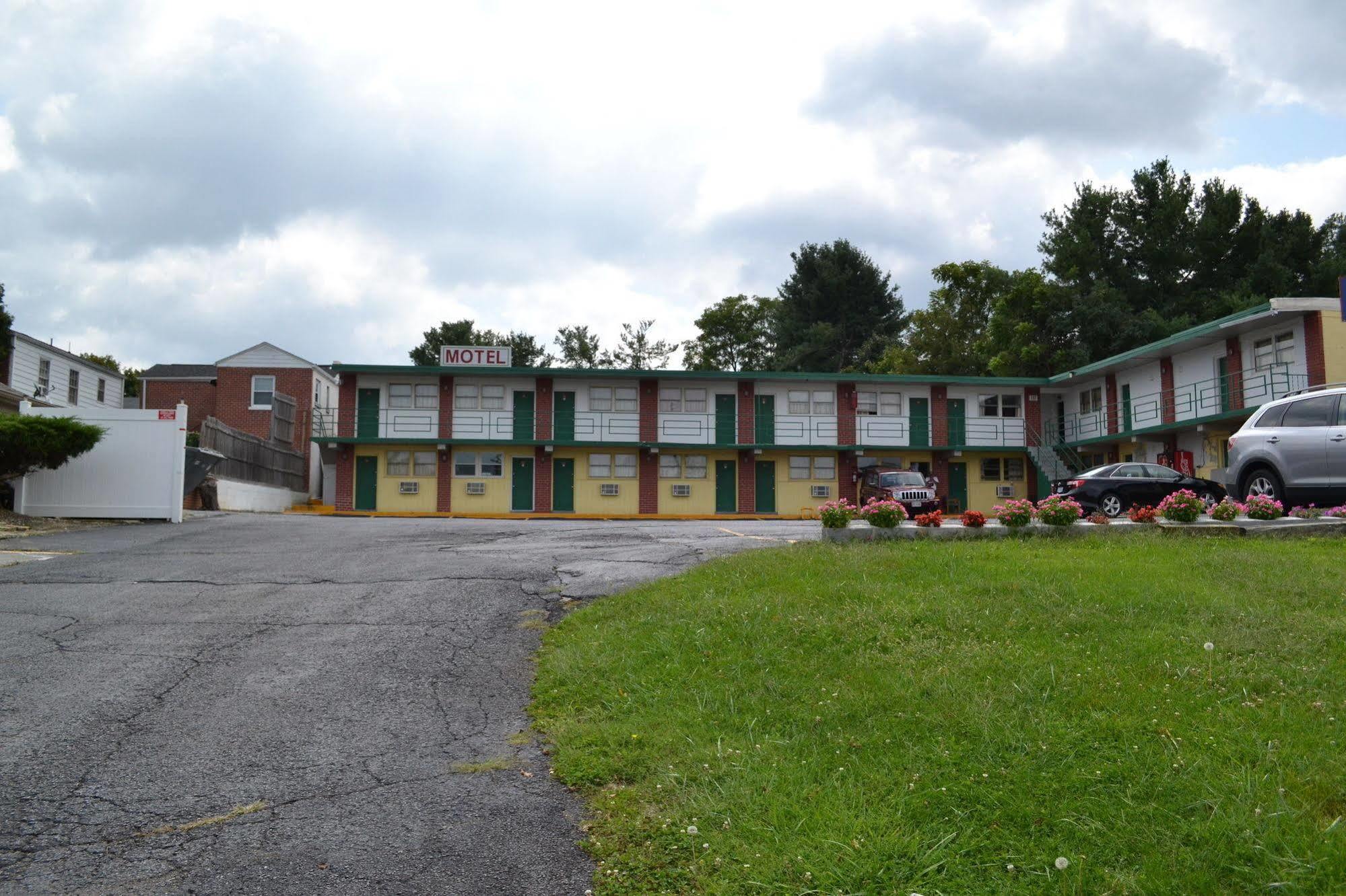 Budget Inn Christiansburg Εξωτερικό φωτογραφία